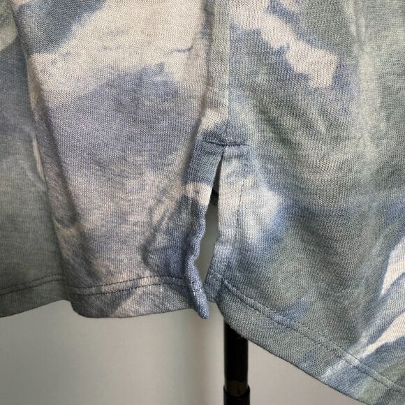 Athleta Breezy Tank Size XL Blue White Watercolor, Side Slits, Workout, Relaxing - Picture 7 of 13
